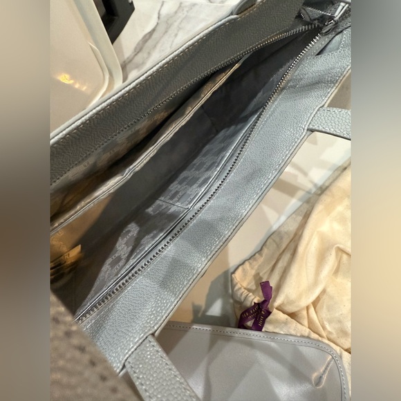 *NWT* Ted Baker Bow Gray Handbag Tote with Inside pouch and dust bag - Picture 6 of 6